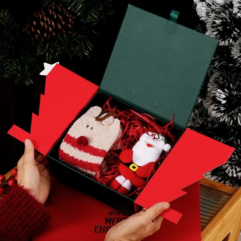 Christmas tree opening gift boxes, packaging detail